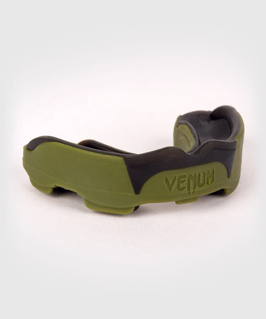 Protective Gear Venum Predator Mouthguard