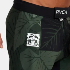 RVCA BJ Scrapper Elastic Walkshorts 15